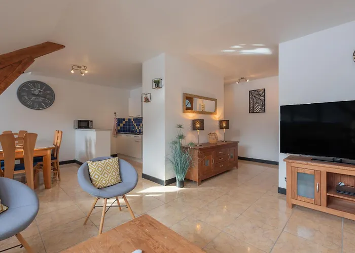 St Marie De Campan شقة